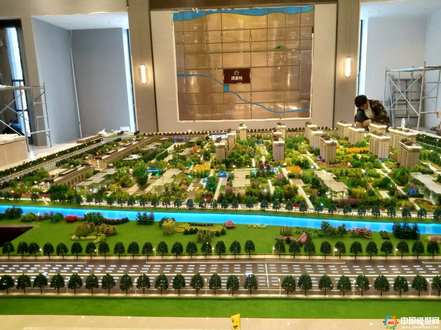 樓盤沙盤模型制作、別墅沙盤模型制作、城市規(guī)劃沙盤制作、建筑模型設(shè)計制作、工業(yè)模型設(shè)計制作、數(shù)字多媒體沙盤制作